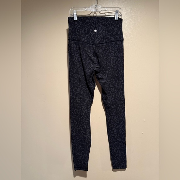 Lululemon Align SHR Pant tight camo size 6 - Picture 7 of 9
